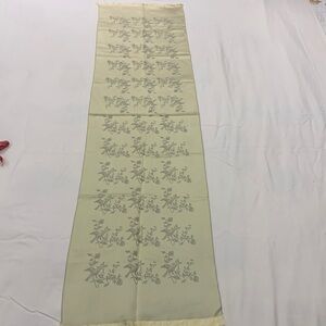 Lovely Chinese silk oblong scarf bird and roses 2 tone